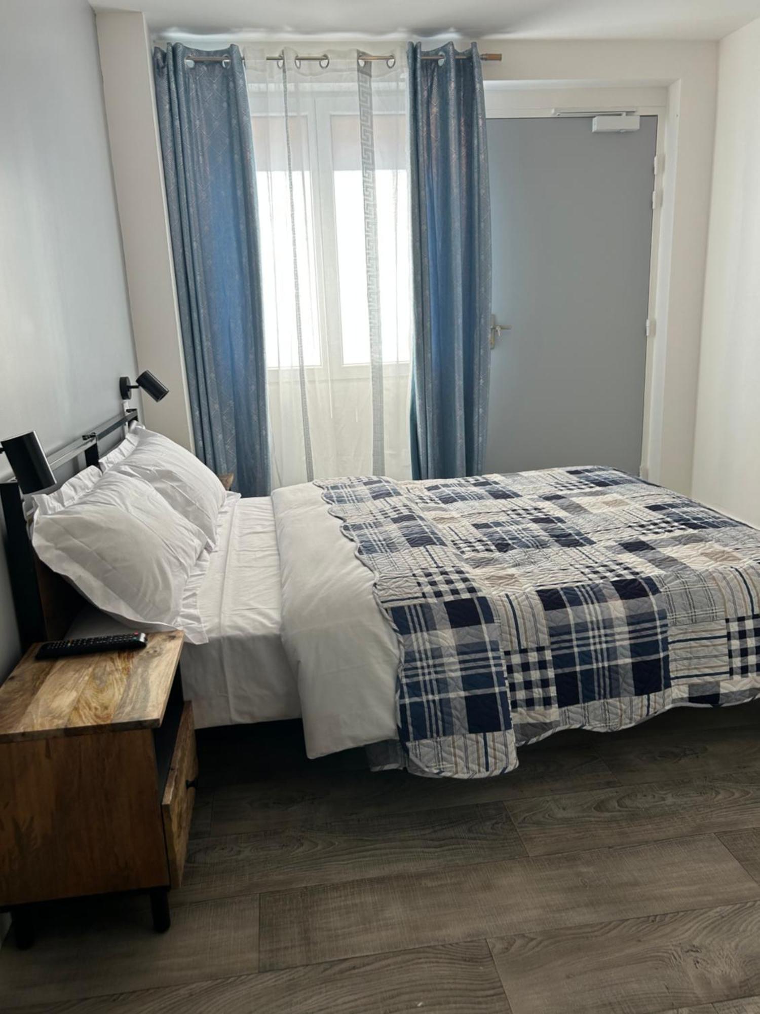 Hotel Saint - Charles Rambouillet Dış mekan fotoğraf